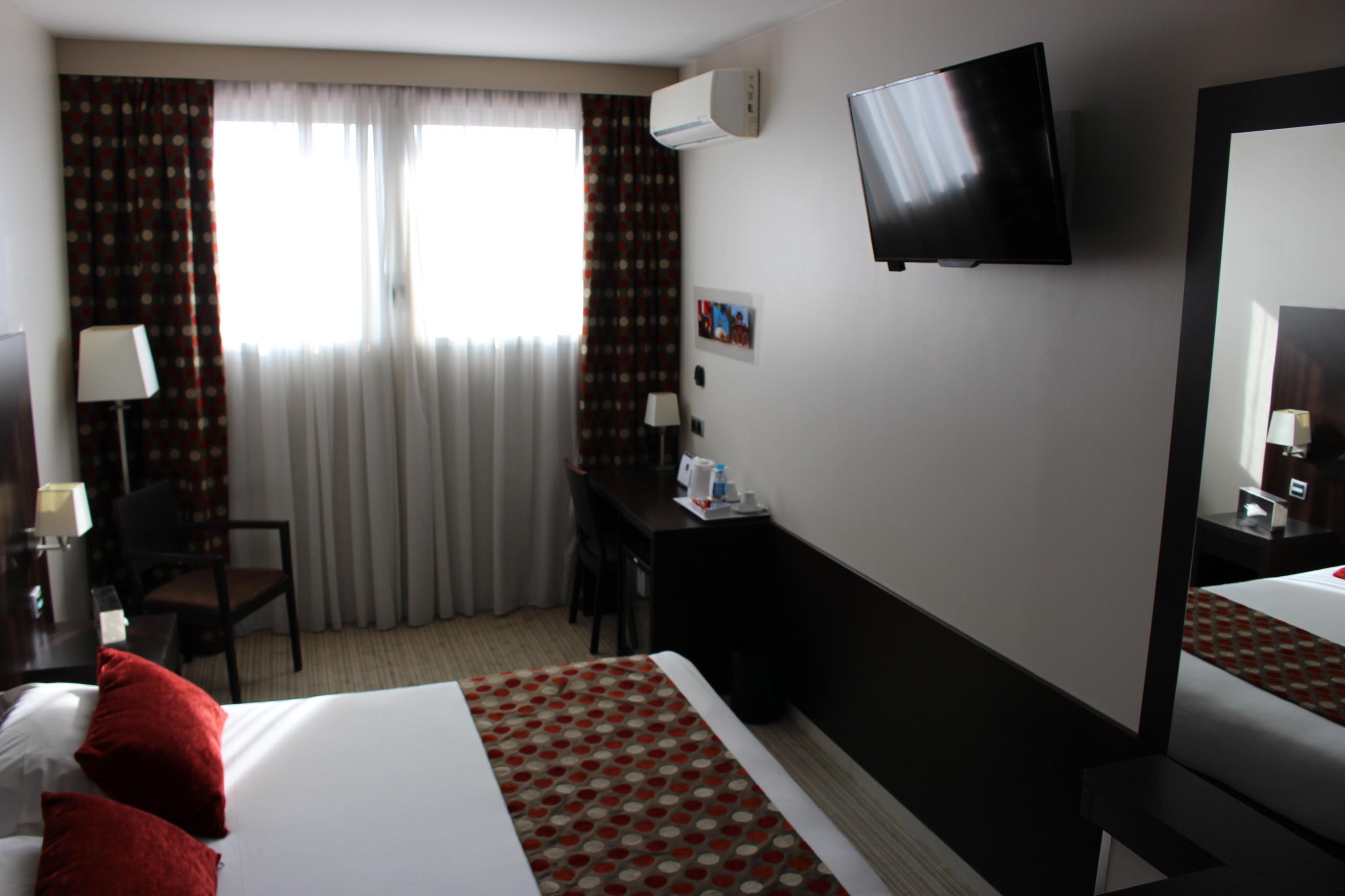 Best Western Hotel Des Barolles - Lyon Sud Бриньє Екстер'єр фото